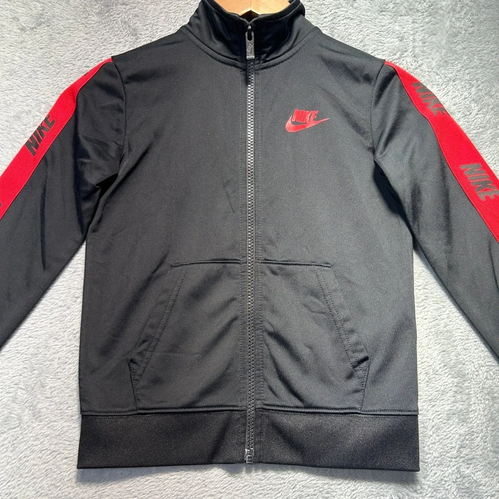 Y2K Nike Kids Full Zip Track Jacket Black Red Logo Tape G796-023 Size 7 6-7YRS‎